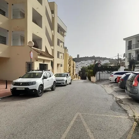 Near The דירה